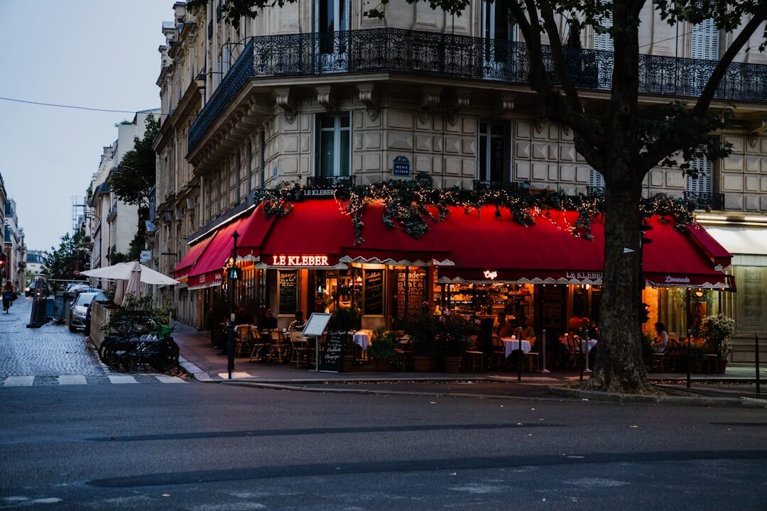 hidden paris cafe